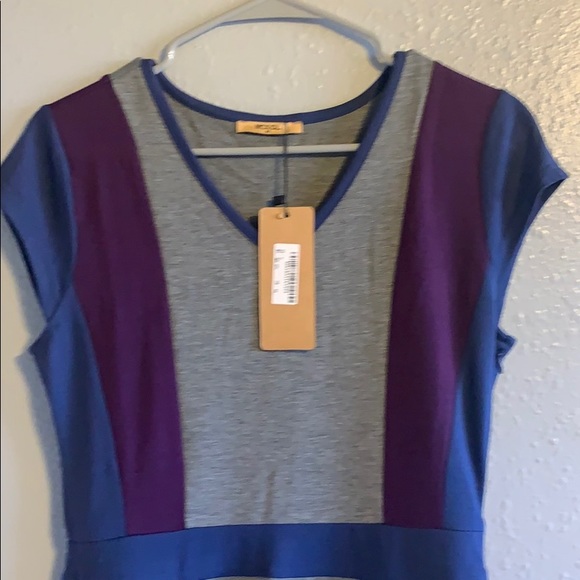 Color block dress - Picture 2 of 4